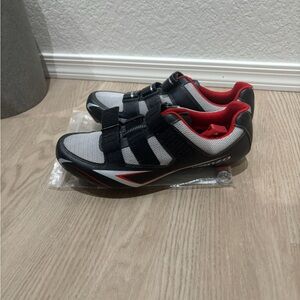 Peloton Black and Red Athletic Cycling Shoes